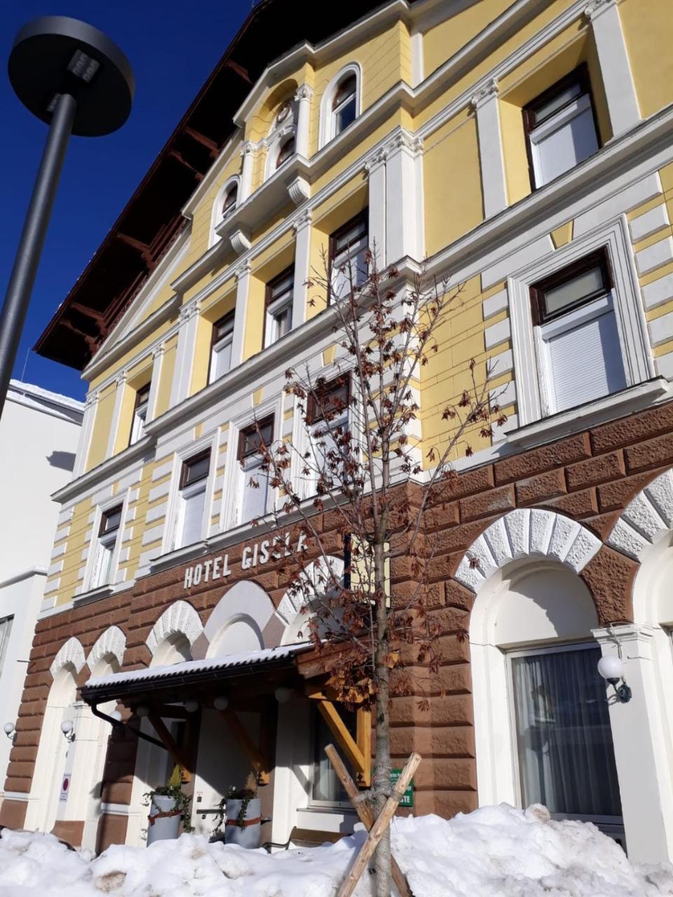 Hotel Gisela คุฟชไตน์ ภายนอก รูปภาพ